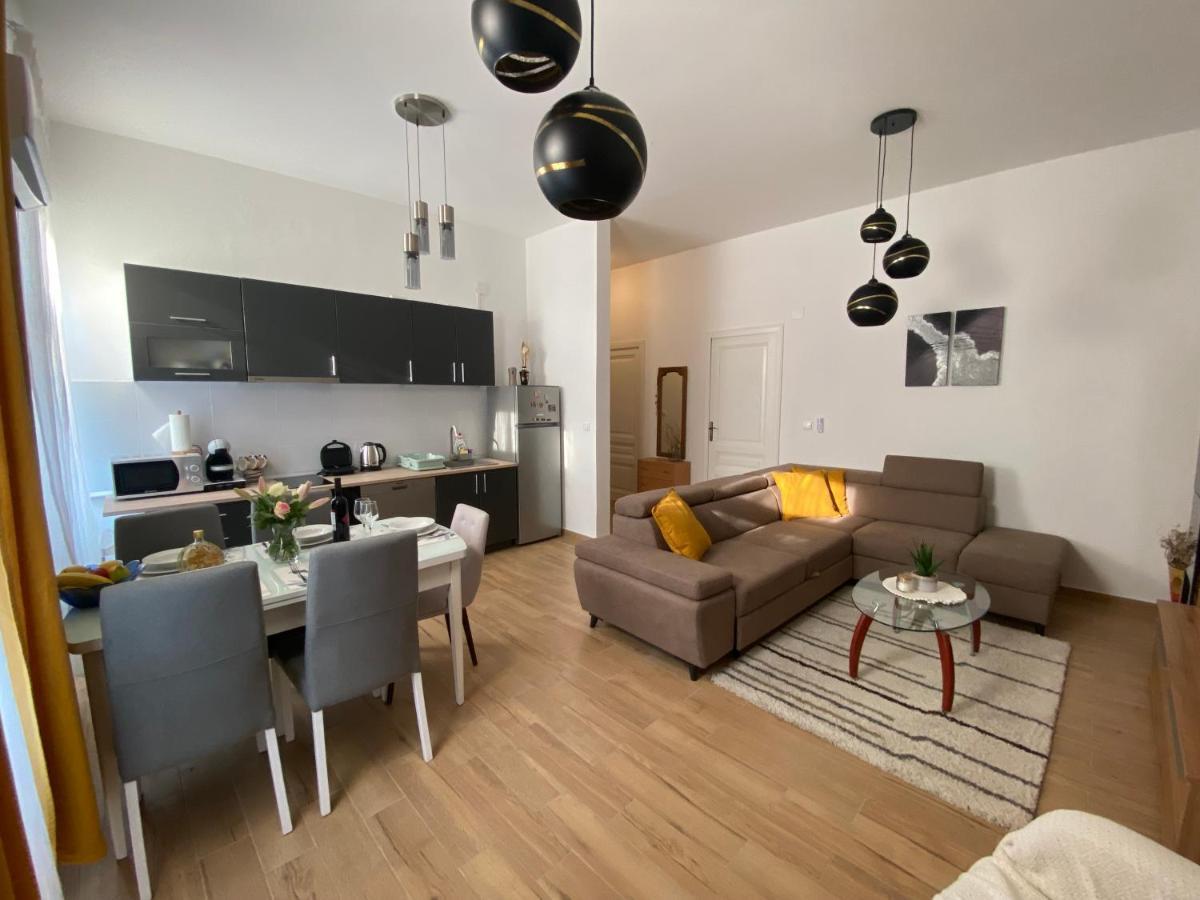 Apartman Andela Pula Centar المظهر الخارجي الصورة