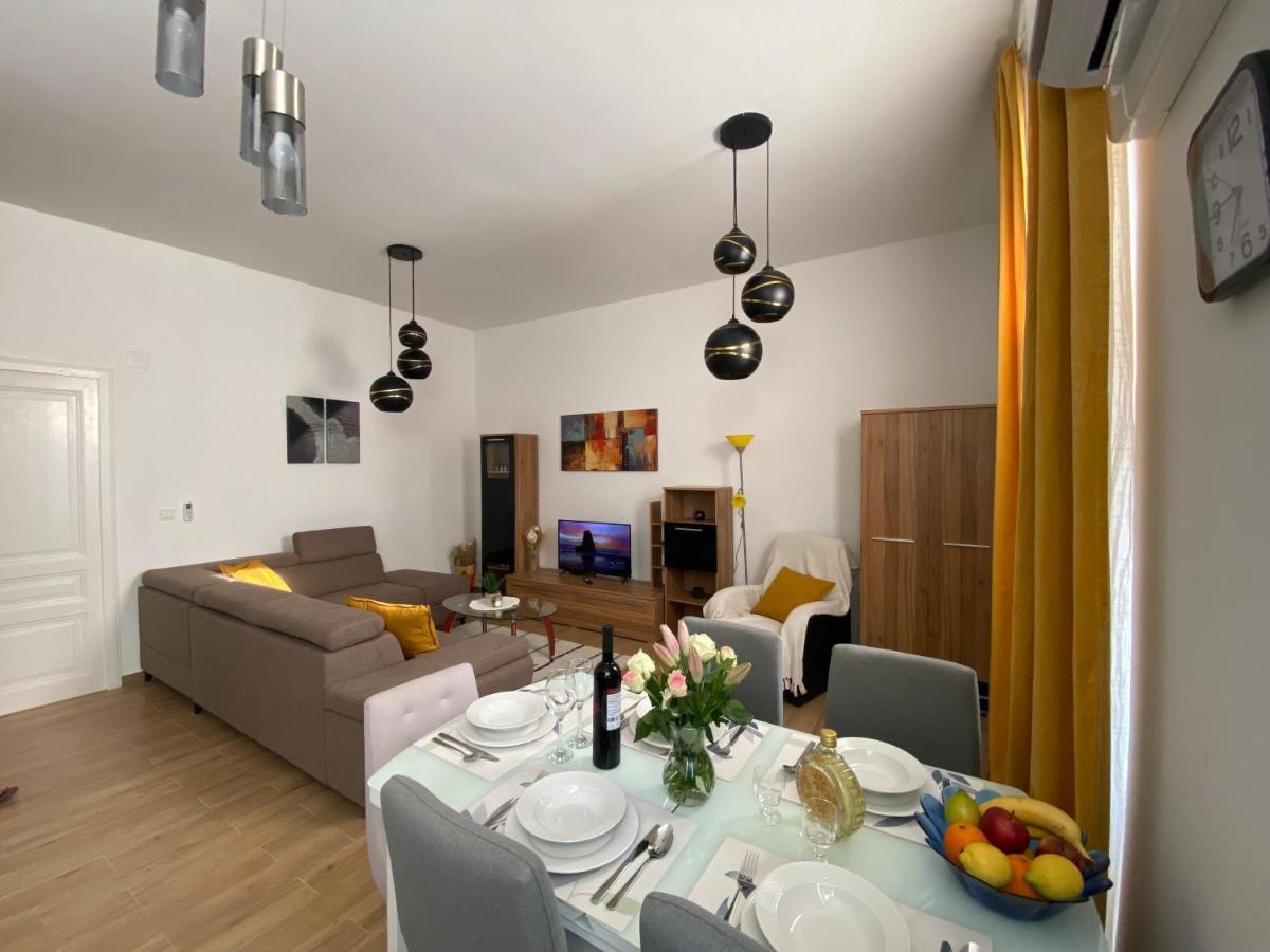 Apartman Andela Pula Centar المظهر الخارجي الصورة